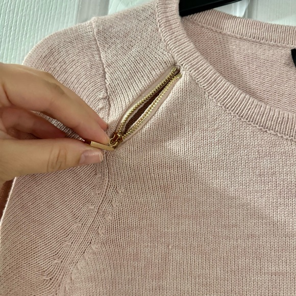 Pink Sweater Ivanka Trump - Picture 3 of 7